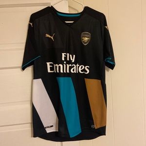 Arsenal 2015 third jersey